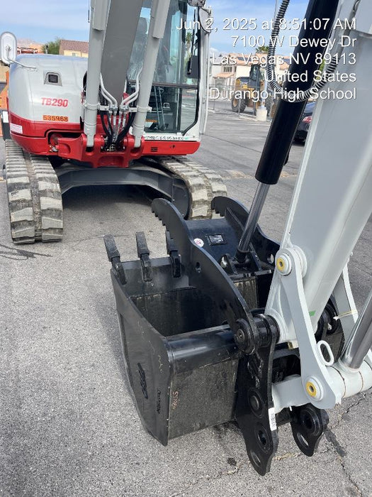 2025 TAKEUCHI 36" Bucket - Takeuchi