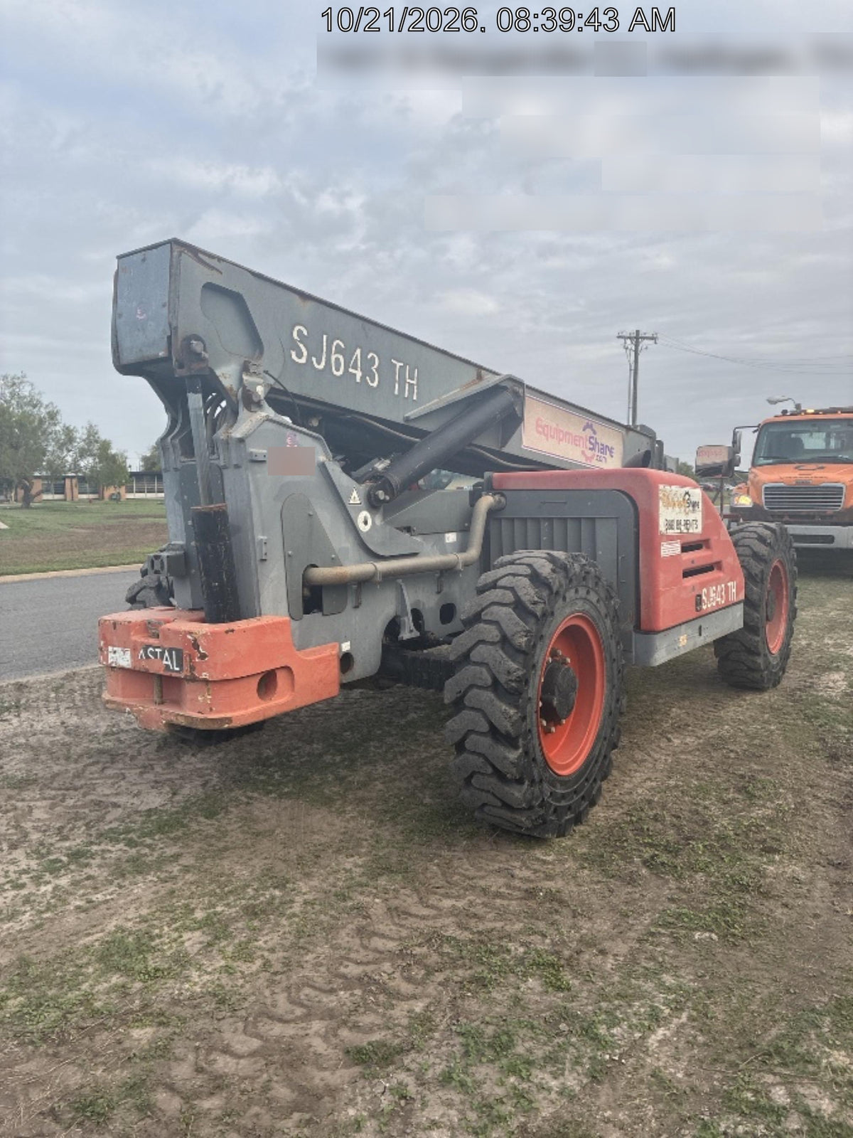 2016 Skyjack SJ643 TH 60" Carriage, Solid Tires
