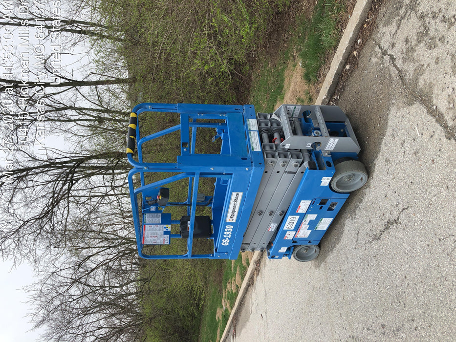 2020 Genie GS-1930 Solid Non Marking Tires, Beacon, Folding rails with half height swing gate