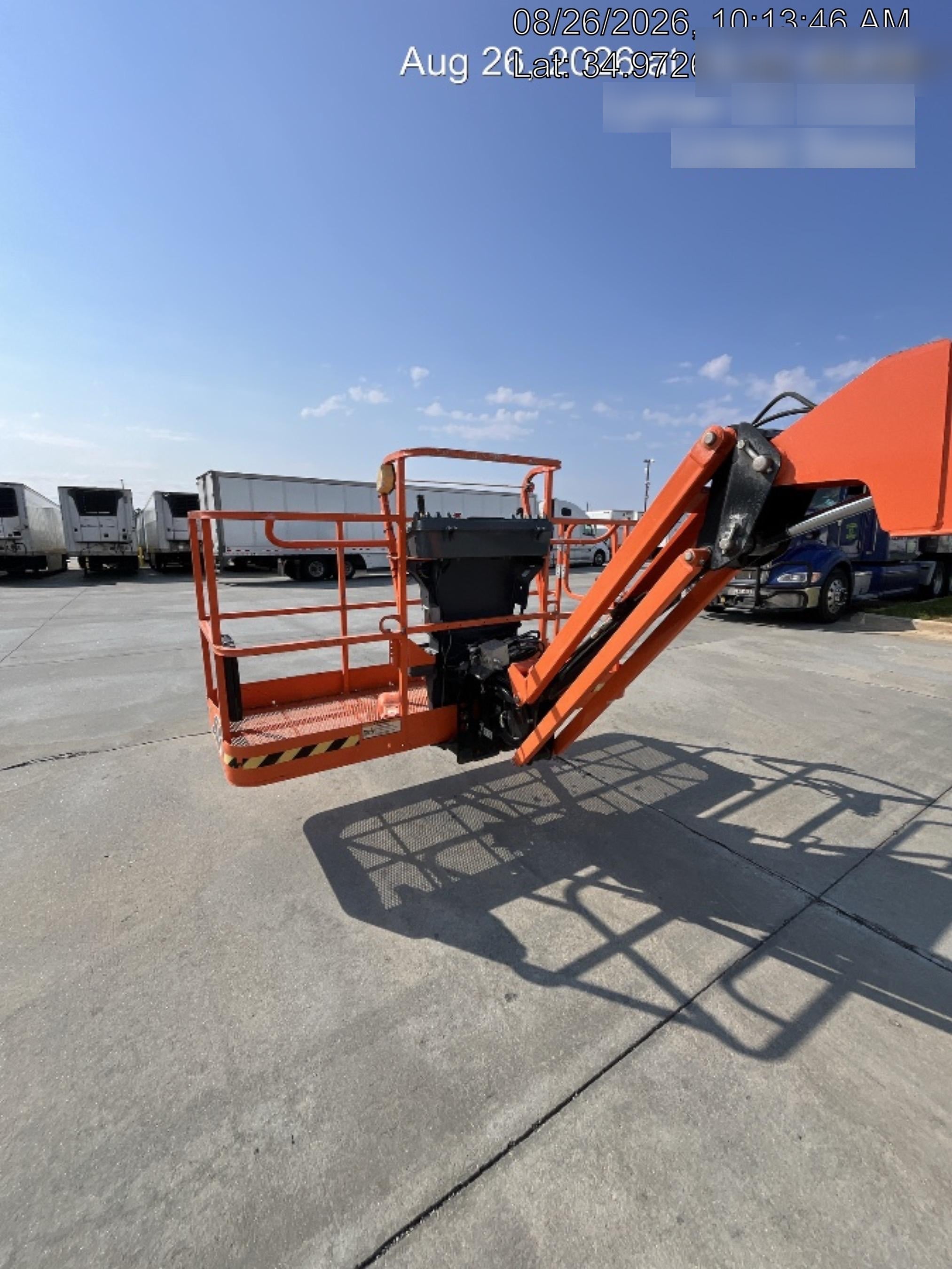 2022 JLG EC600SJ