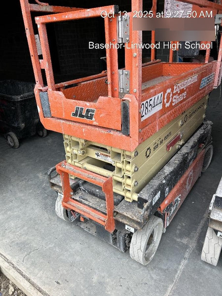 2022 JLG ES1932