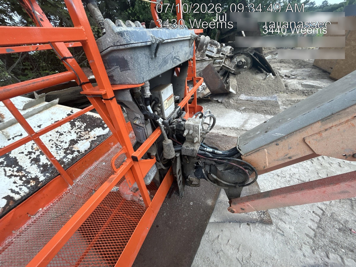 2022 JLG 660SJ