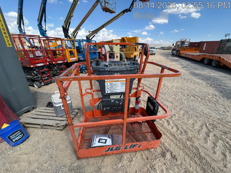 2019 JLG E400AJPN