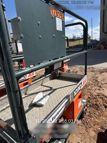 2021 JLG 1030P