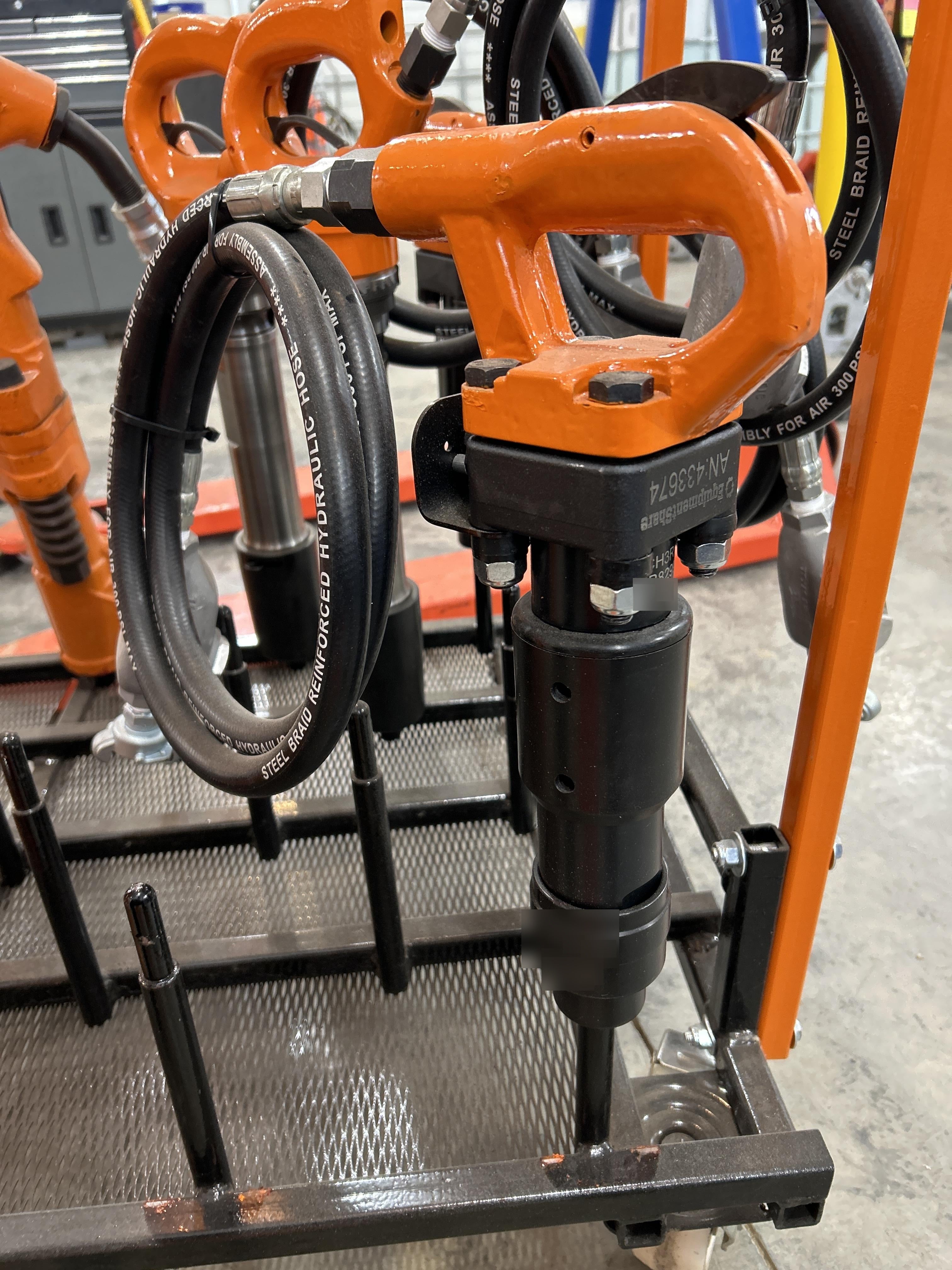 2024 MICHIGAN PNEUMATIC ES-CH3R-TRACKER