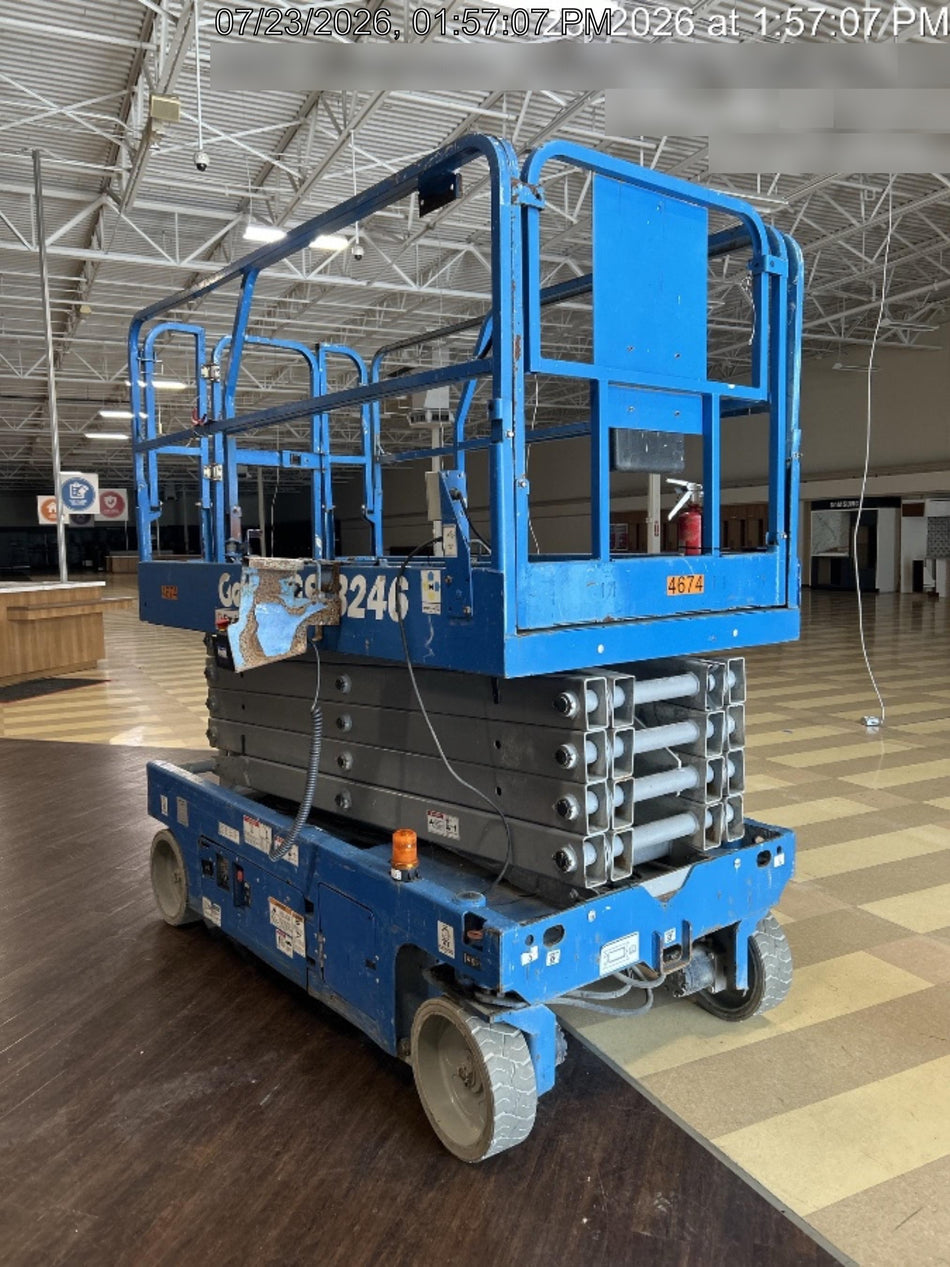 2017 GENIE GS-3246