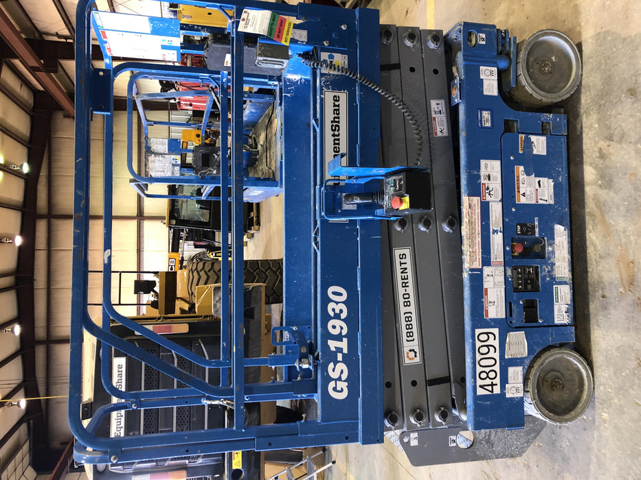 2019 Genie GS-1930 Fixed Rails with Chain Entry
