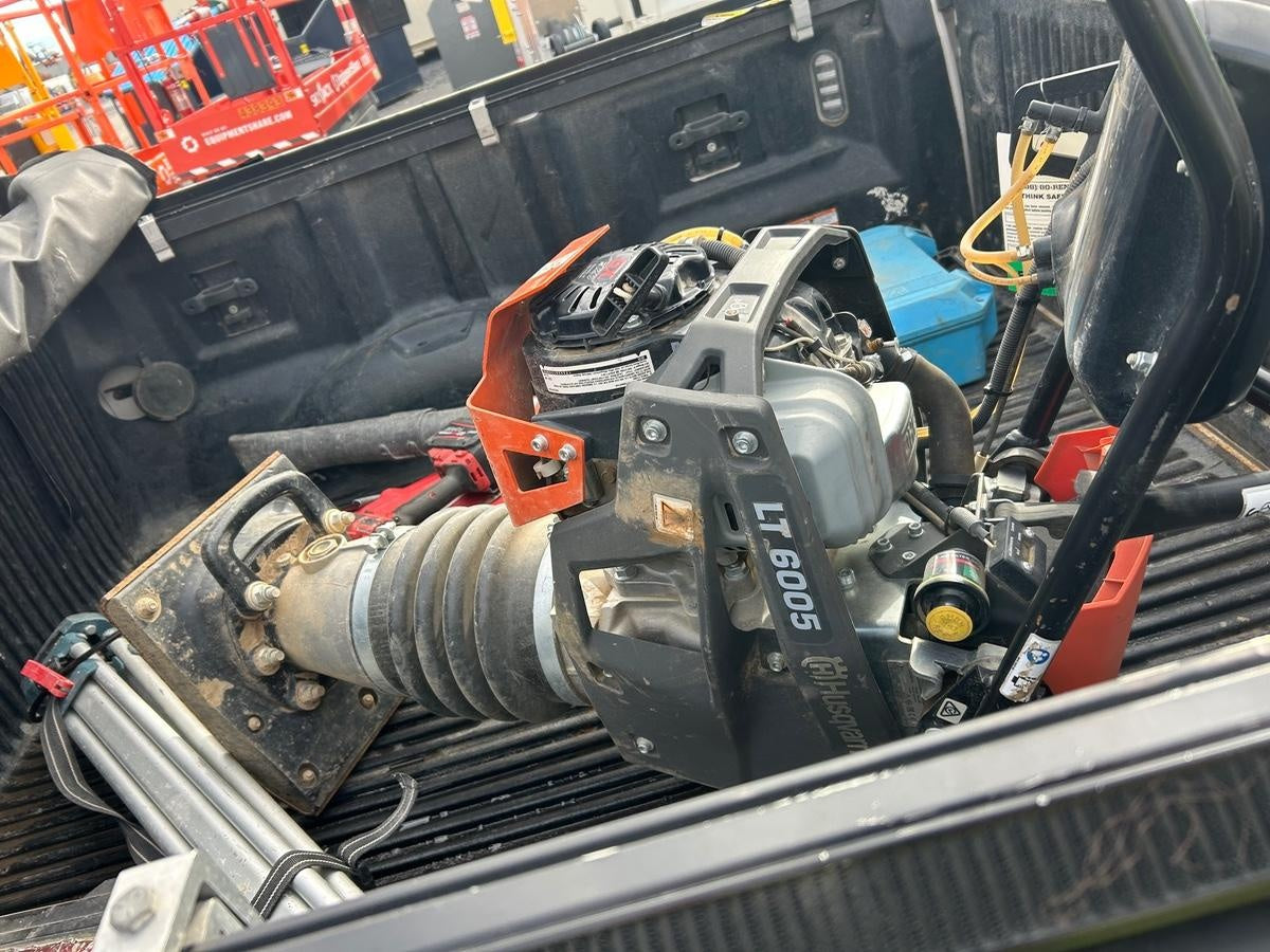 2024 HUSQVARNA LT6005