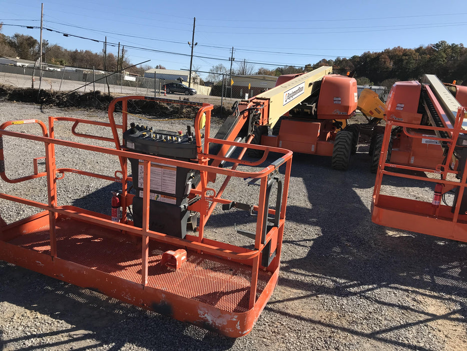 2019 JLG 660SJ