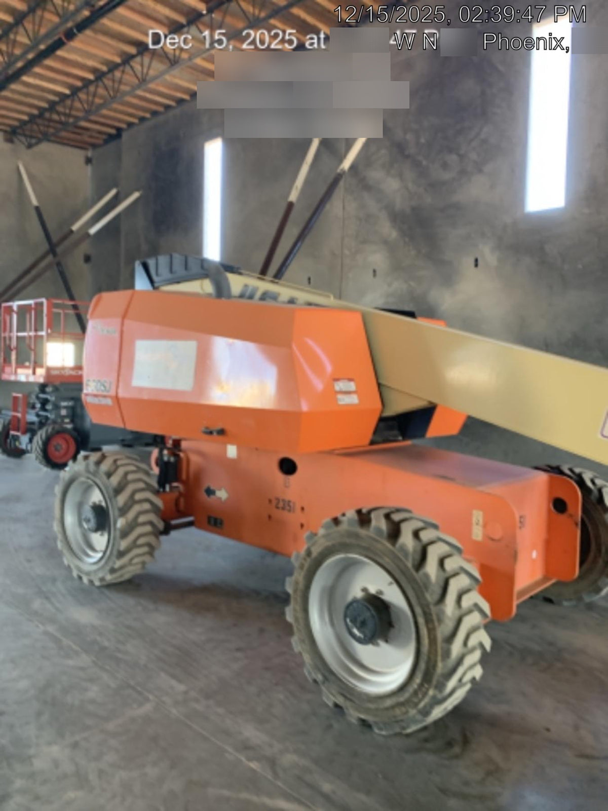 2017 JLG 660SJ