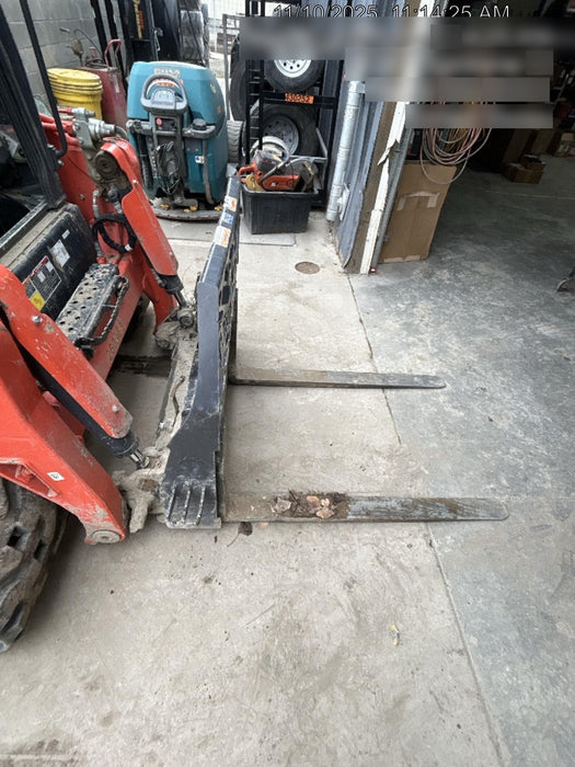 2021 PALADIN 48" Pallet Forks - Paladin