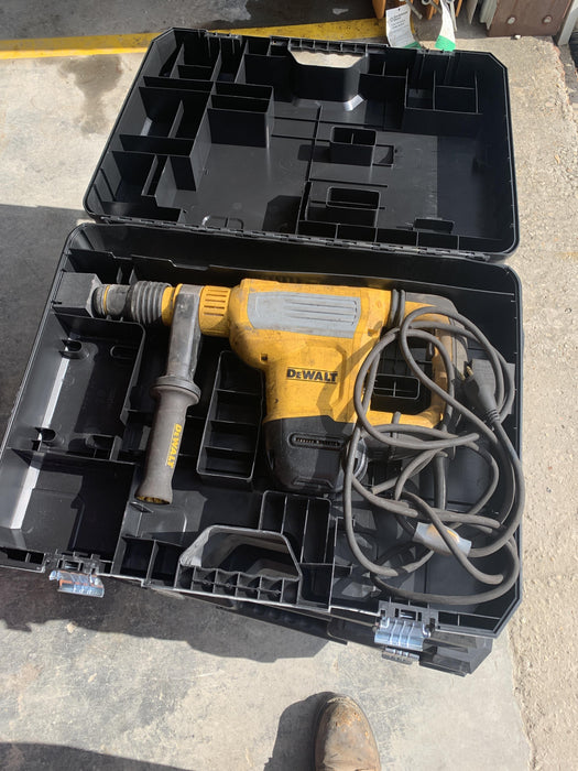 2021 DEWALT D25614K
