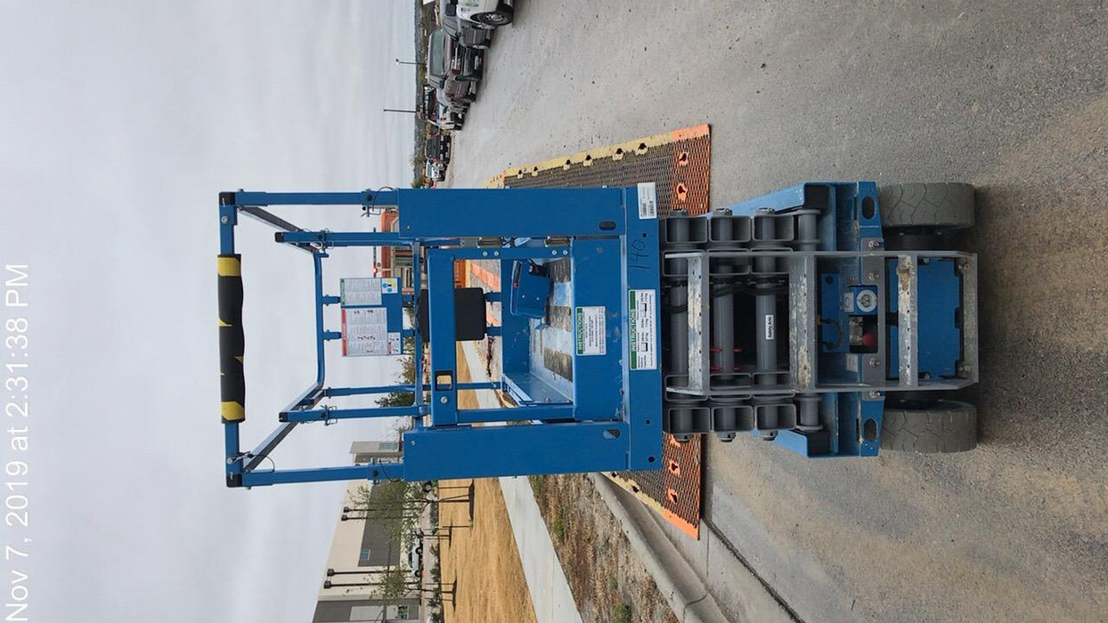 2019 Genie GS-2632 Folding rails with half height swing gate