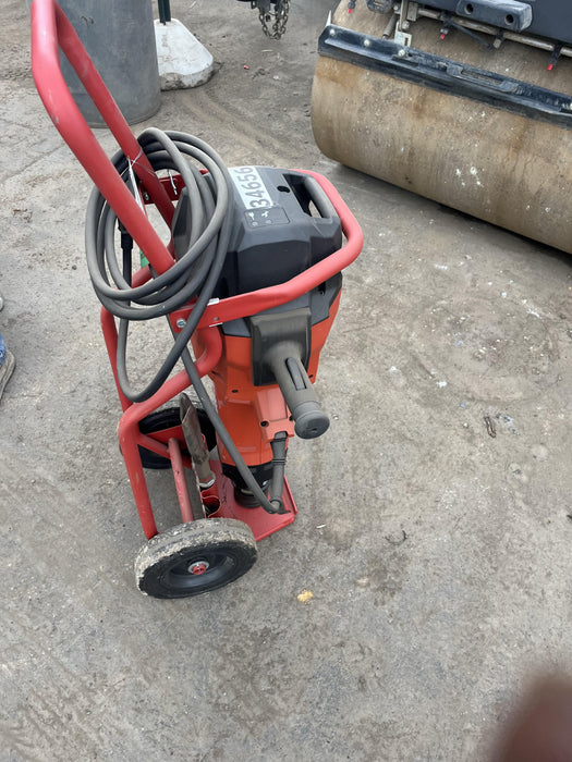 2023 HILTI TE 3000-AVR