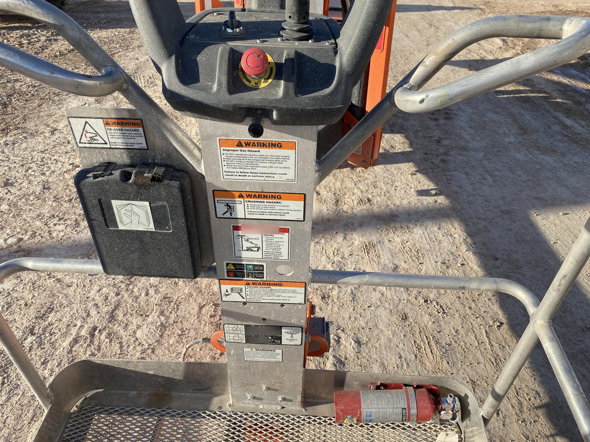 2023 JLG T500J