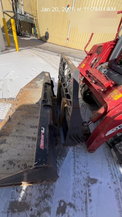 2022 PALADIN 48" Pallet Forks - Paladin