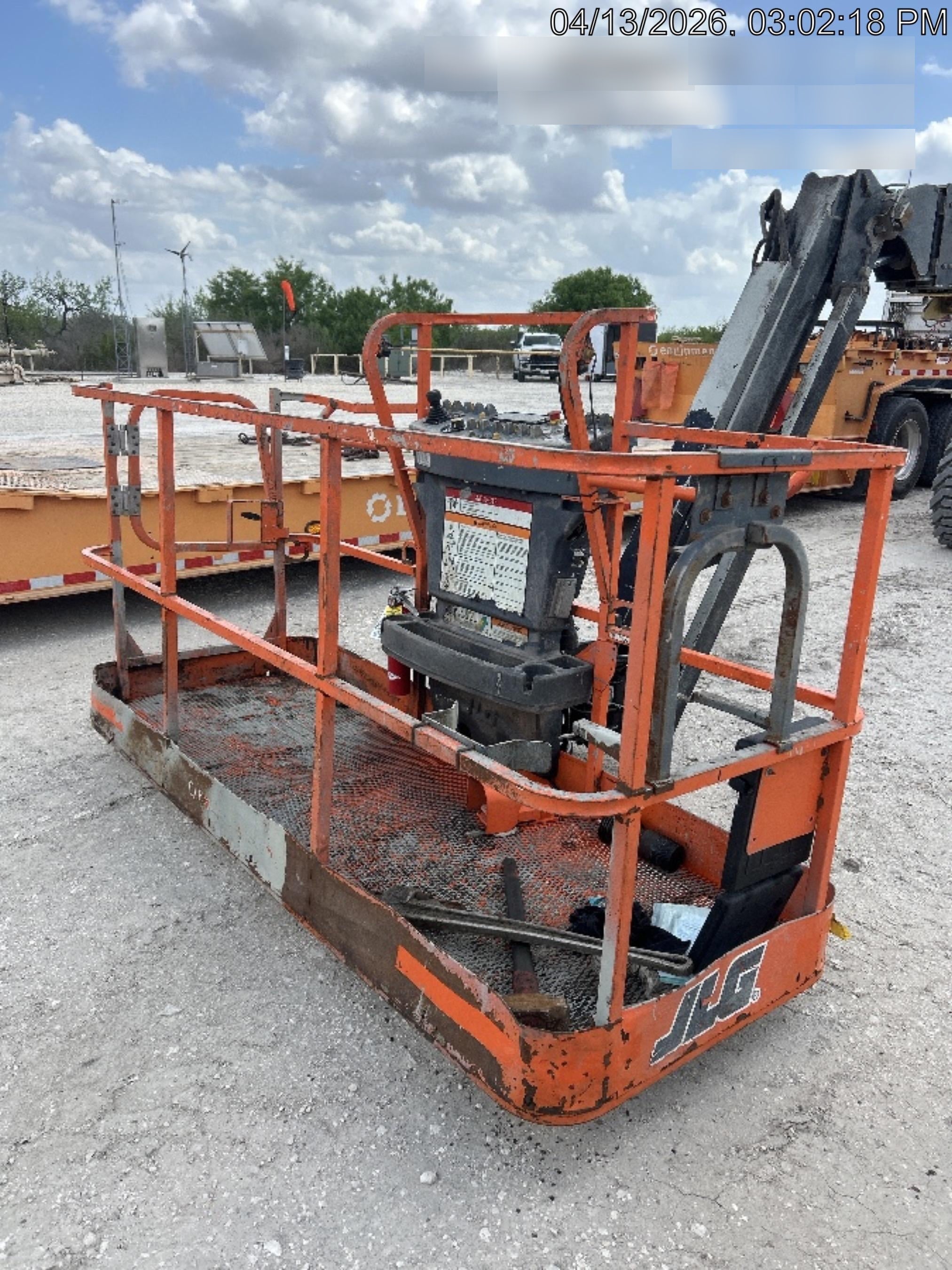 2023 JLG 660SJ