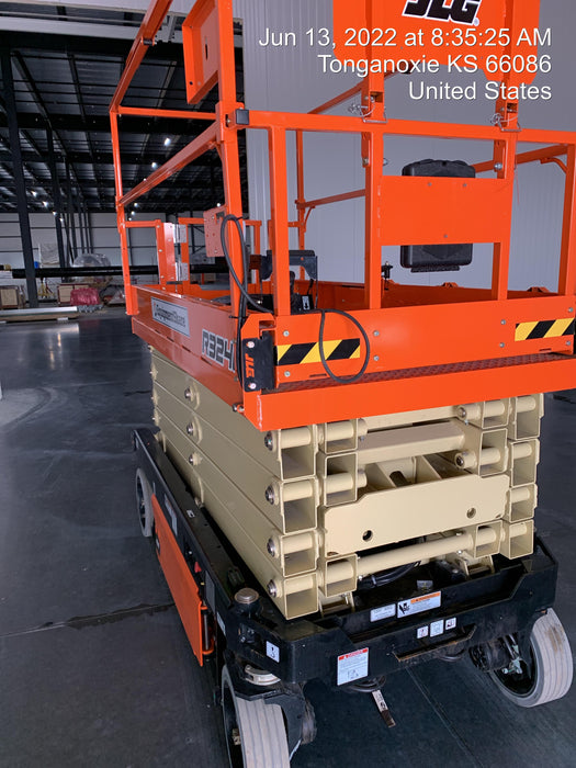 2021 JLG R3246