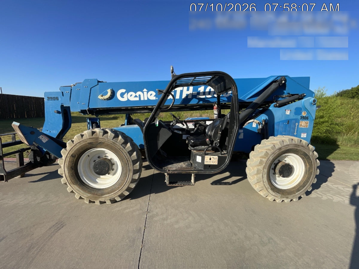 2017 Genie GTH-1056 Genie GTH1056, Solid Tires, 60" carriage, Light Kit, Open ROPS