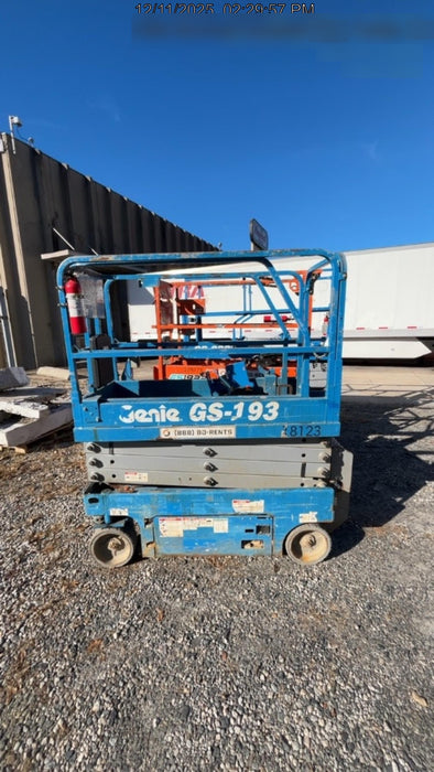 2018 Genie GS-1930 Genie GS-1930 w/Fixed Rail, Chain Entry