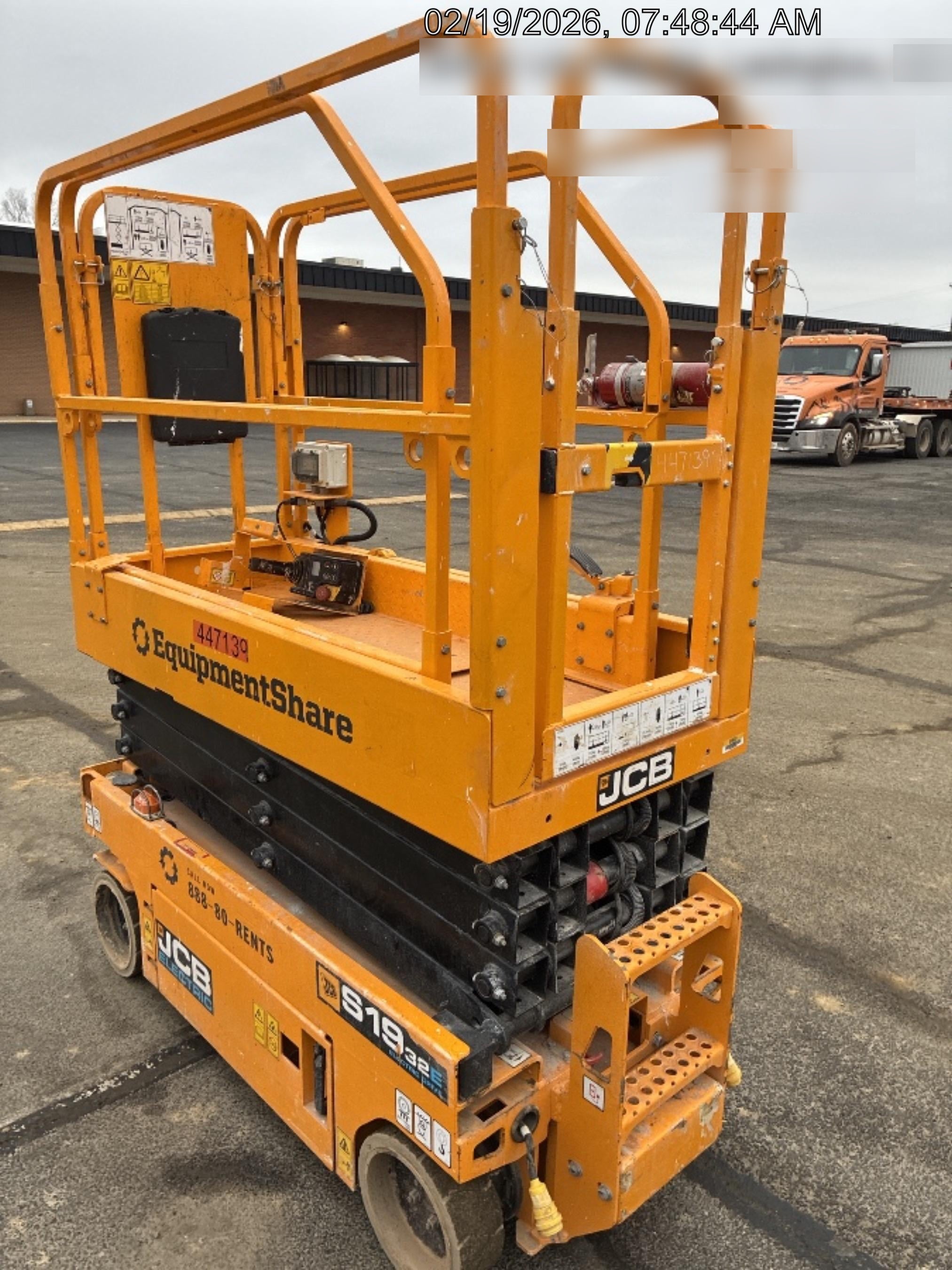 2024 JCB S1932E