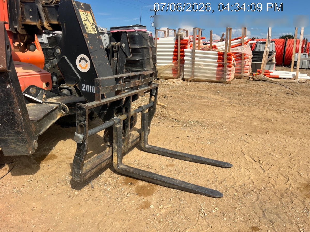 2018 Skytrak 10054 Skytrak 10054 10K Telehandler w/Open ROPS Solid Tires, LED Work Lights, Rotating Beacon, 60" Carriage/60" Forks