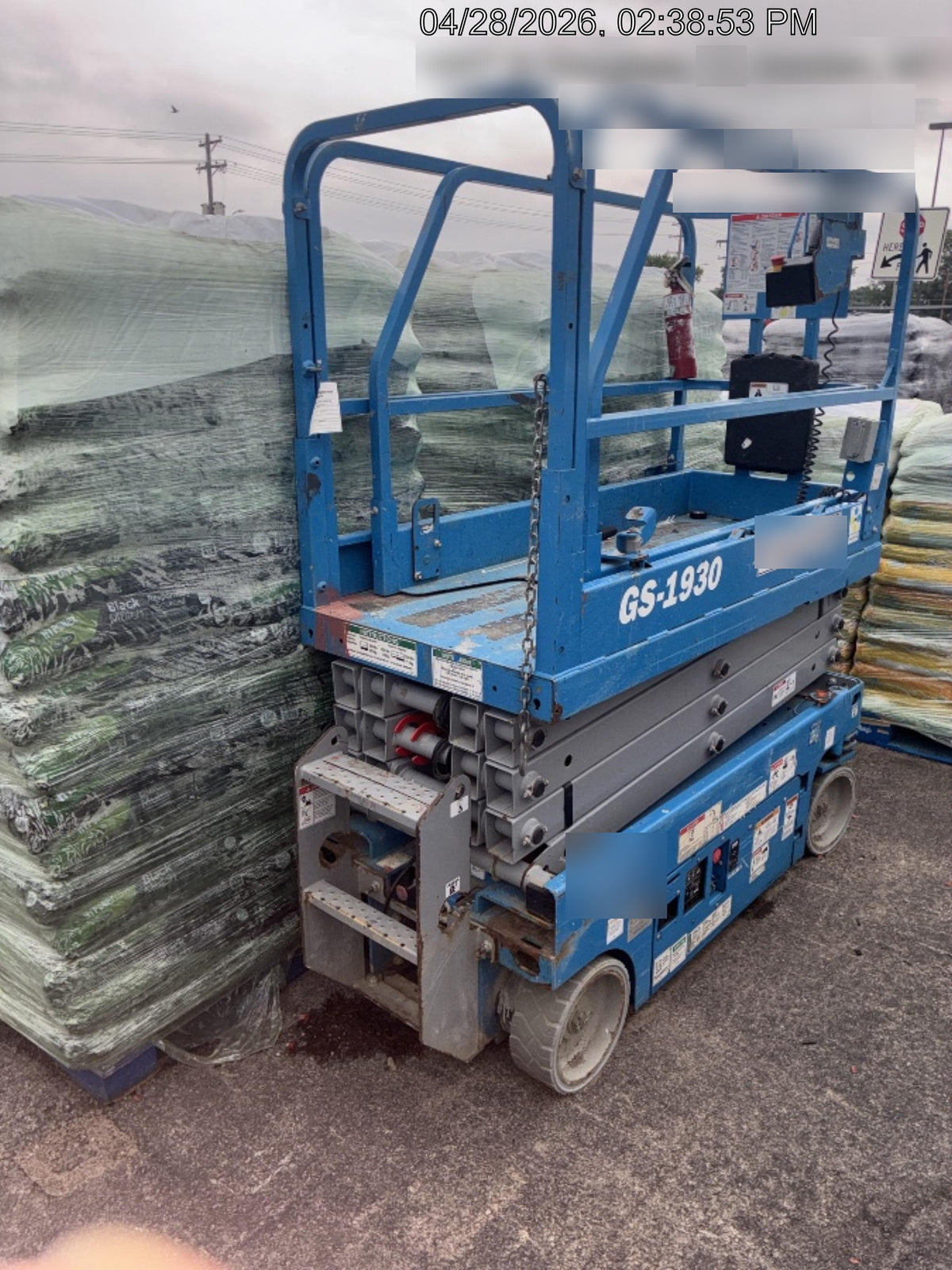 2019 Genie GS-1930 Fixed rails with chain Entry