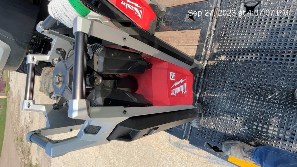 2022 MILWAUKEE MXF041-1XC