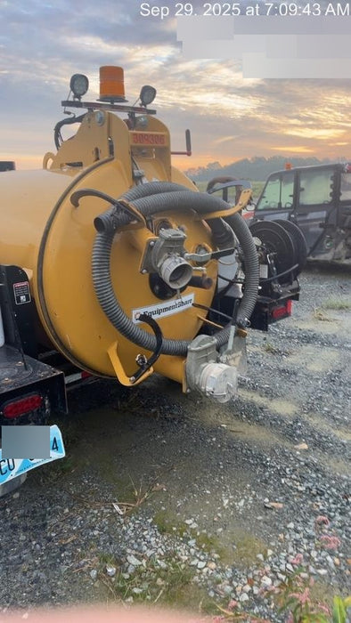 2023 Vac-Tron LP573XDT T4 Koehler Diesel Engine, 500 Gallon Debris Tank, x2 100 Gallon Water Tanks