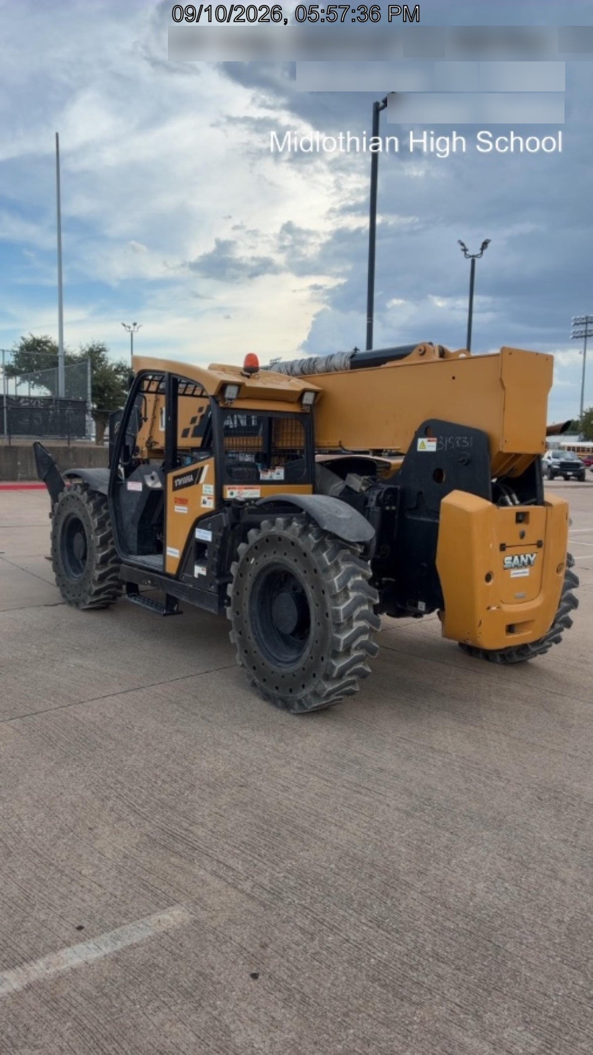 2023 SANY STH1056