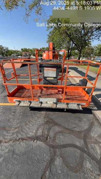 2019 JLG 460SJ