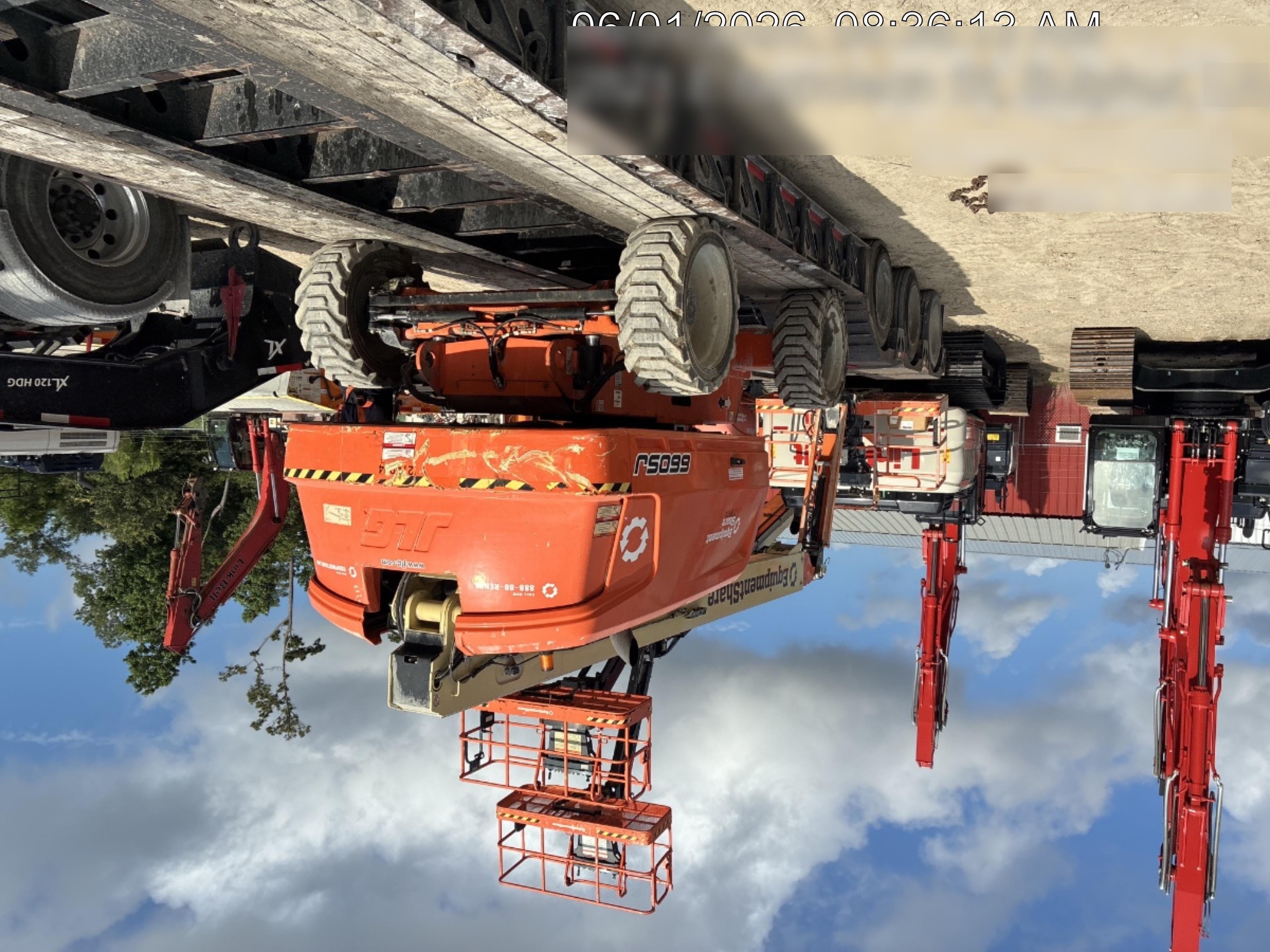 2022 JLG 660SJ