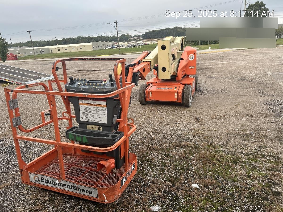 2020 JLG E400AJPN