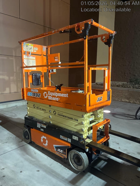 2022 JLG ES1932