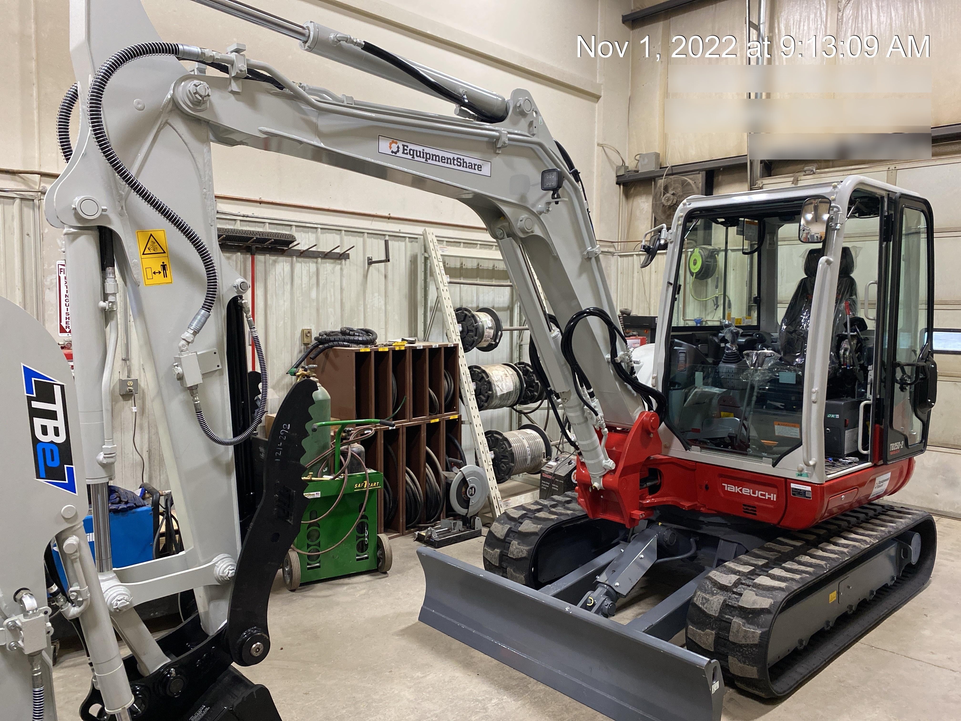 2022 TAKEUCHI TB250-2CR