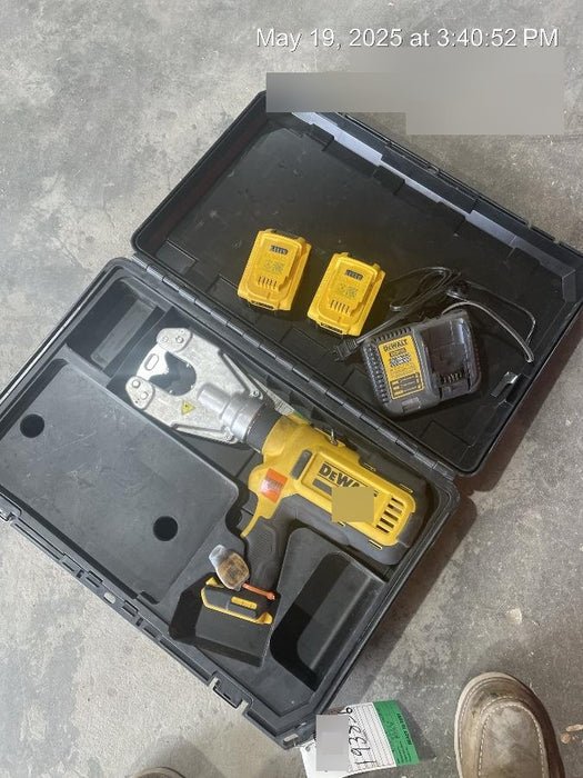 2021 DEWALT DCE350M2