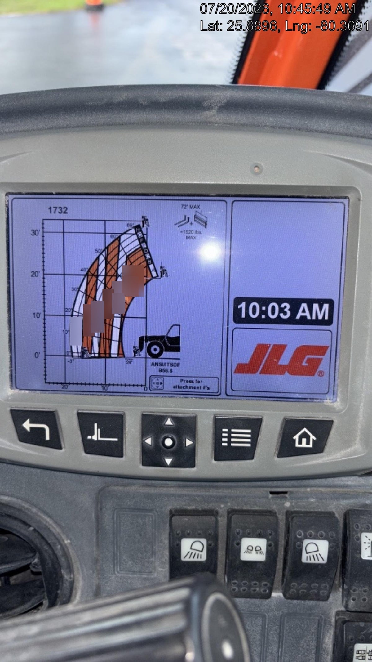2021 JLG 1732