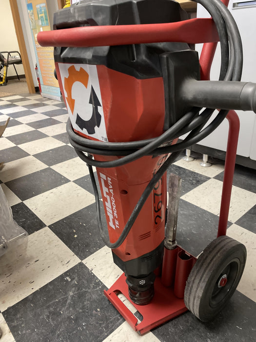 2022 HILTI TE 3000-AVR