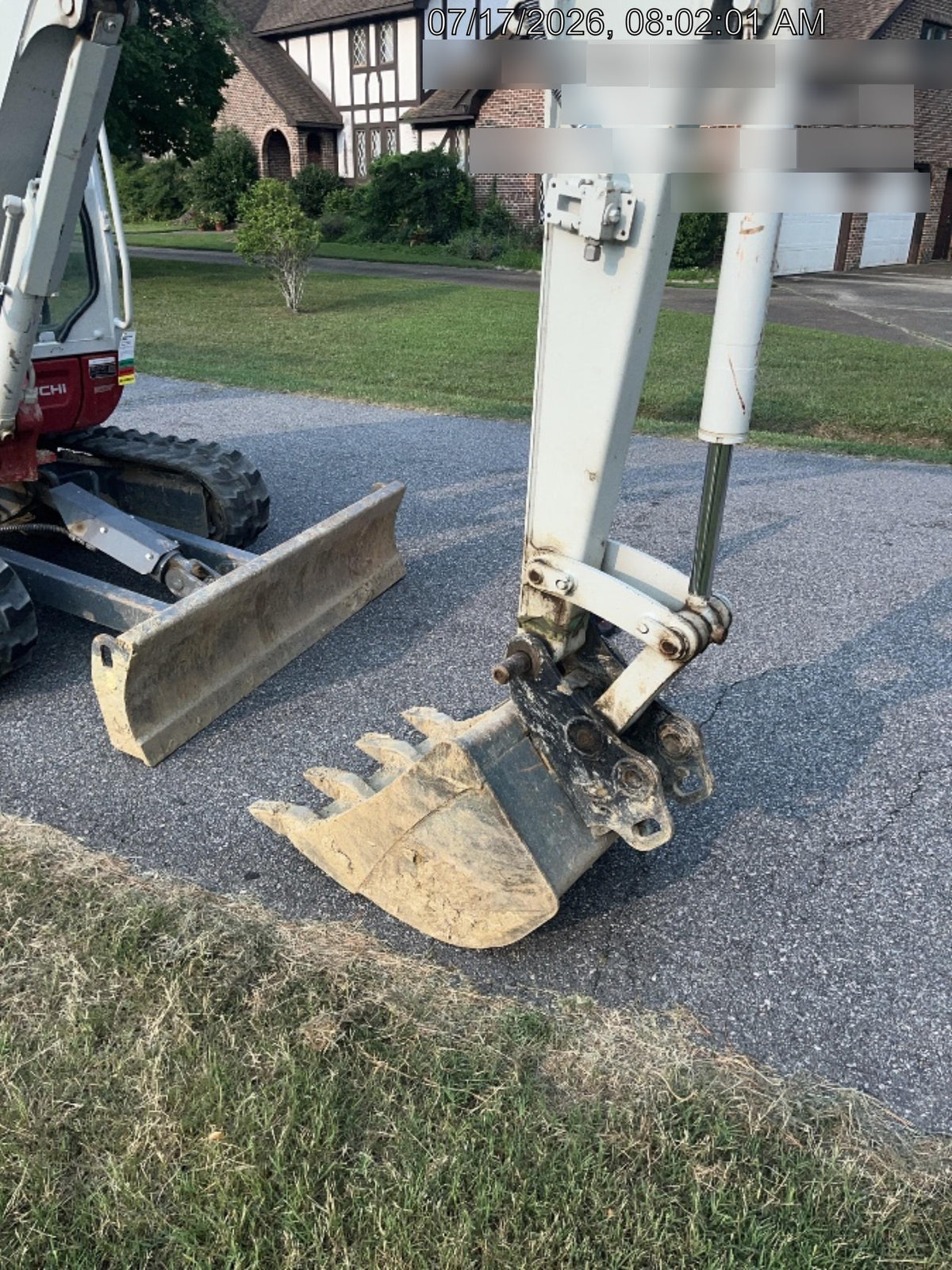 2025 TAKEUCHI TB235-2CR