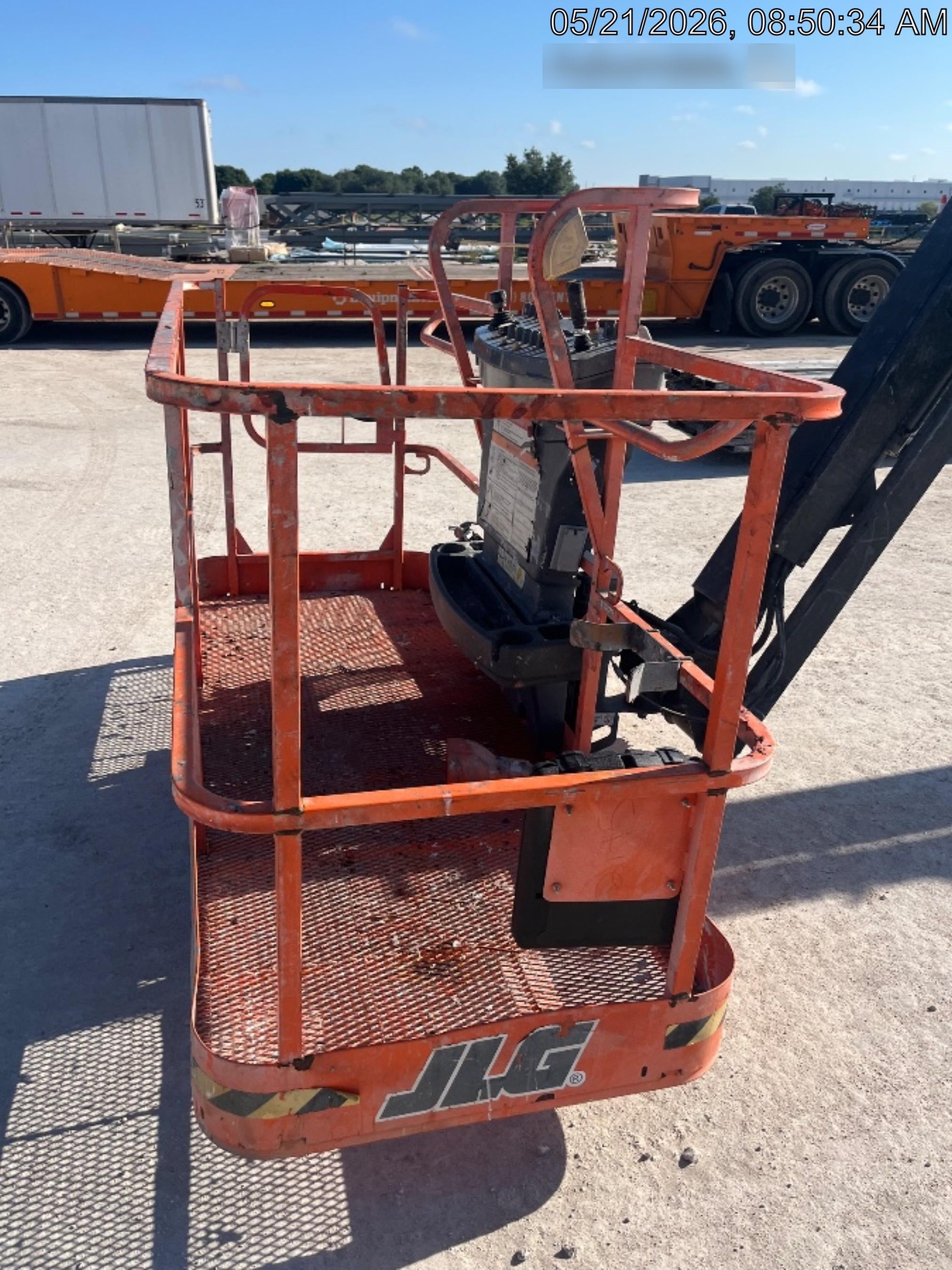 2023 JLG 460SJ