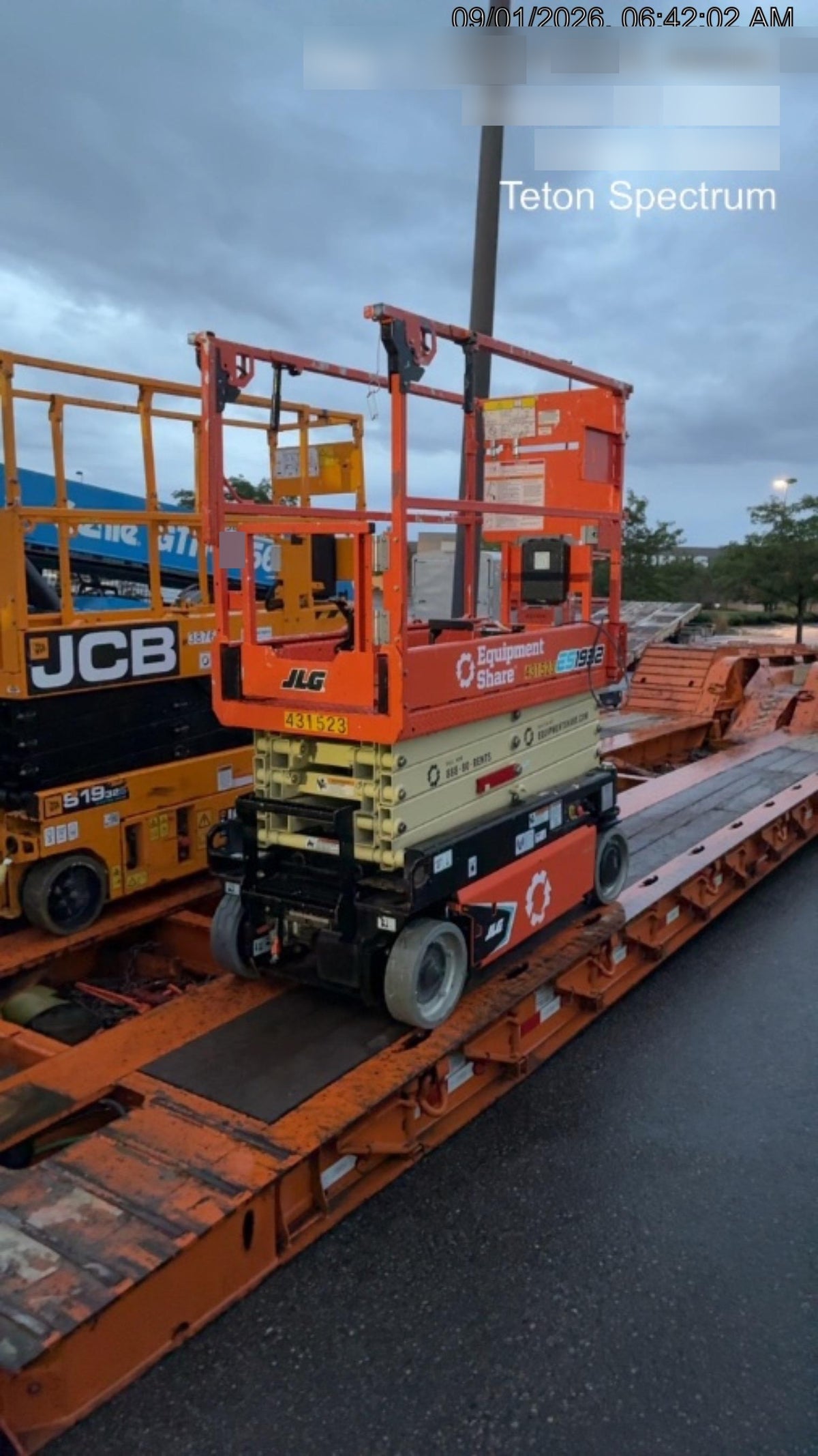 2024 JLG ES1932