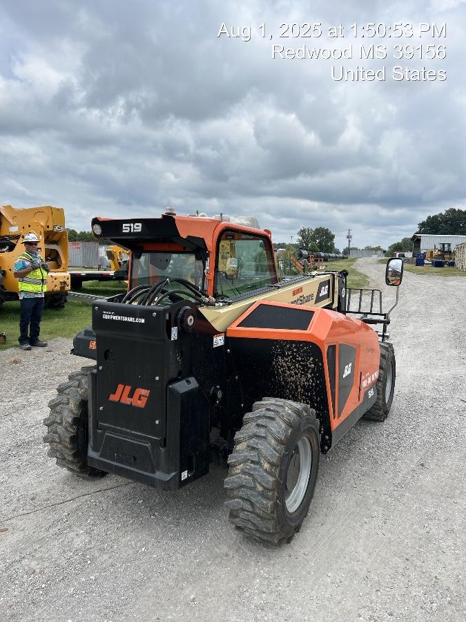 2025 JLG 519