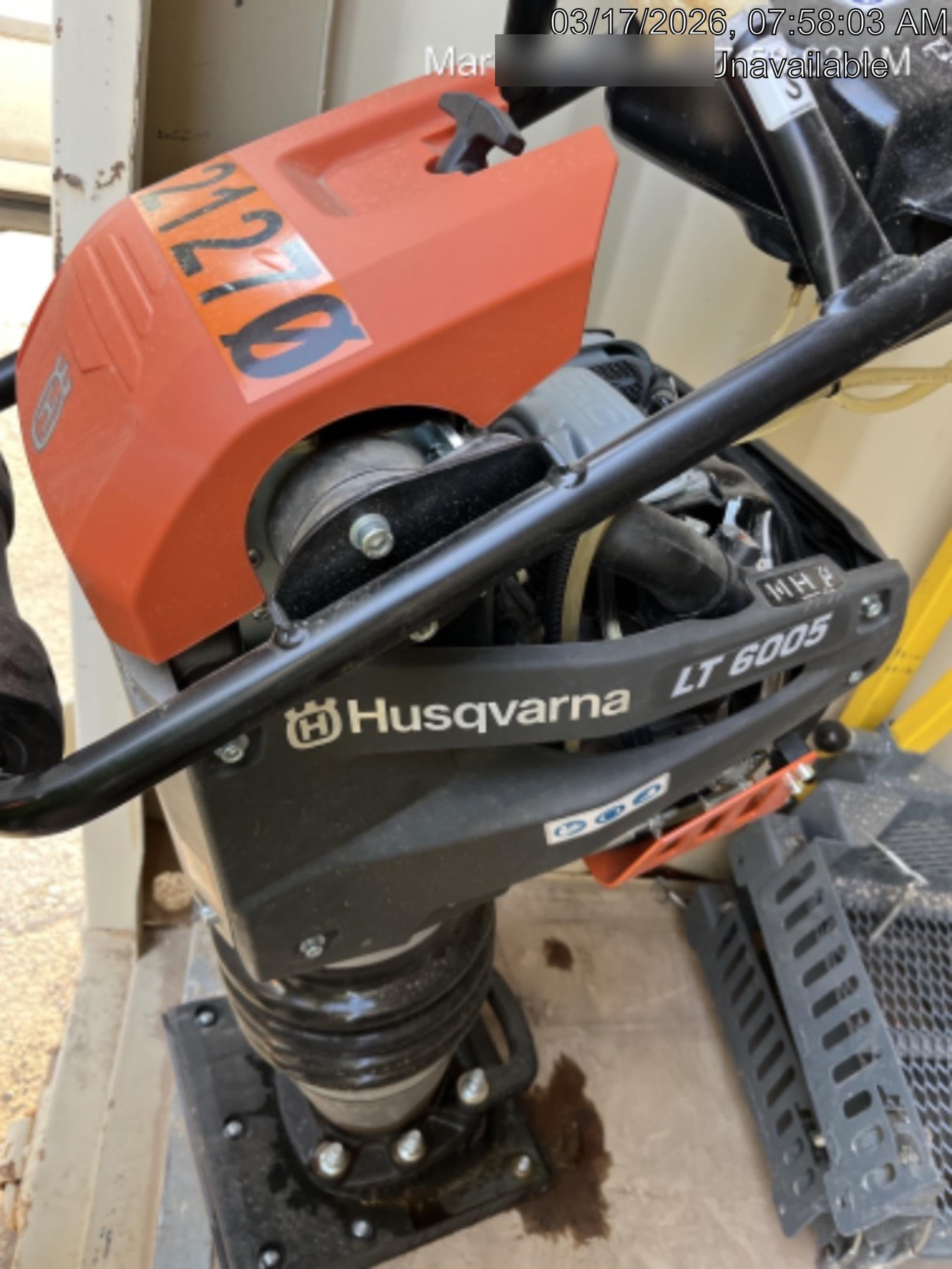 2025 HUSQVARNA LT6005