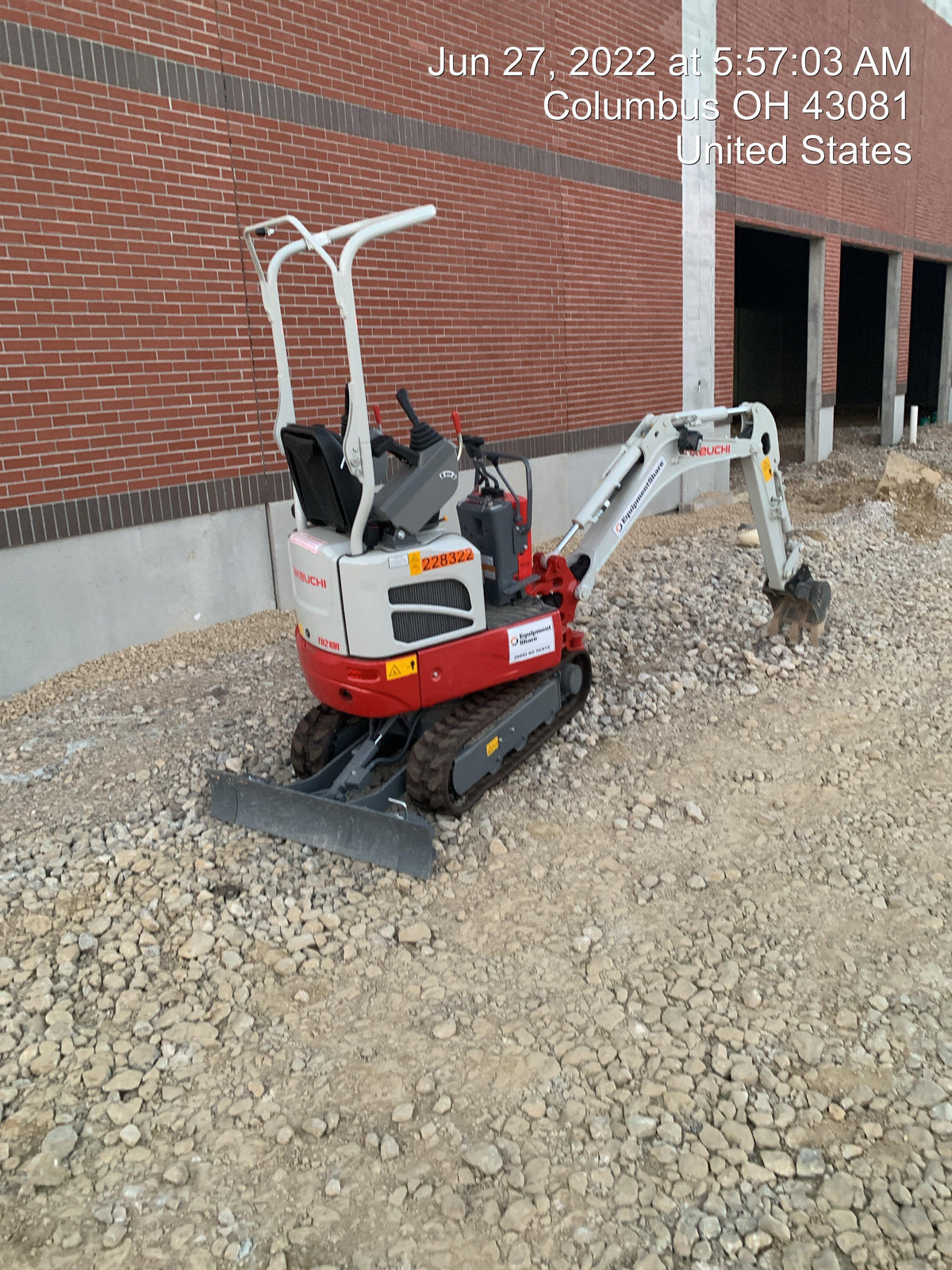 2022 TAKEUCHI TB210R