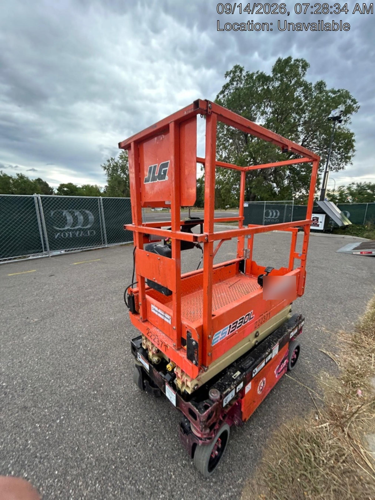 2022 JLG ES1330L