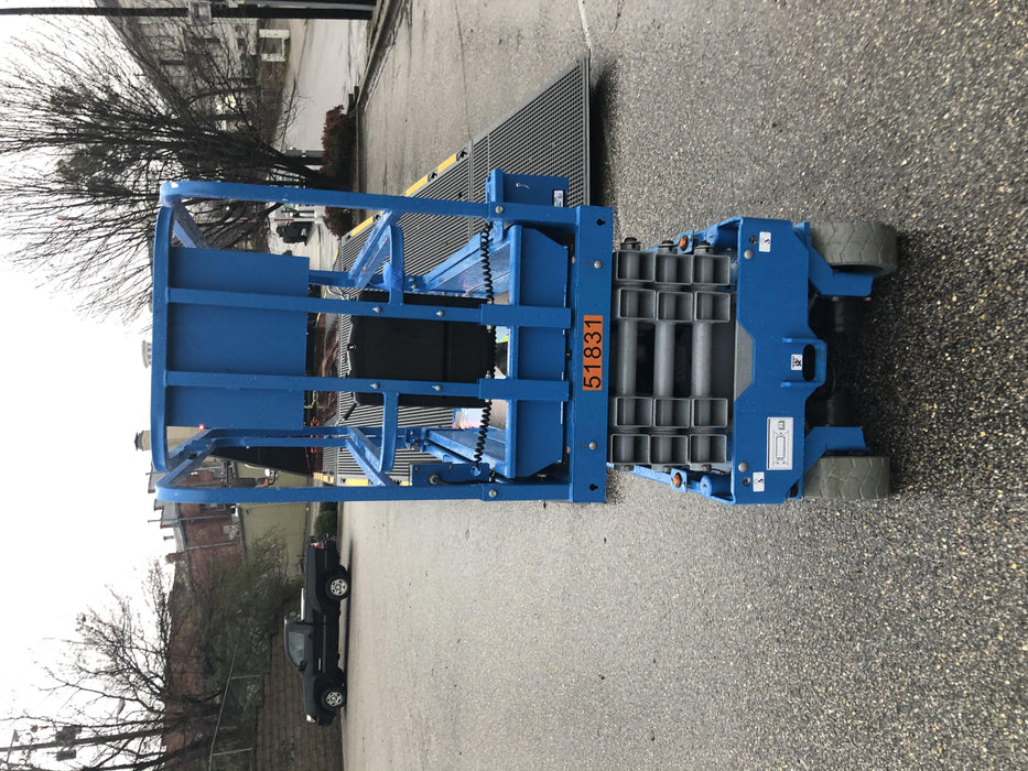 2019 Genie GS-1930 Fixed Rails with Chain Entry