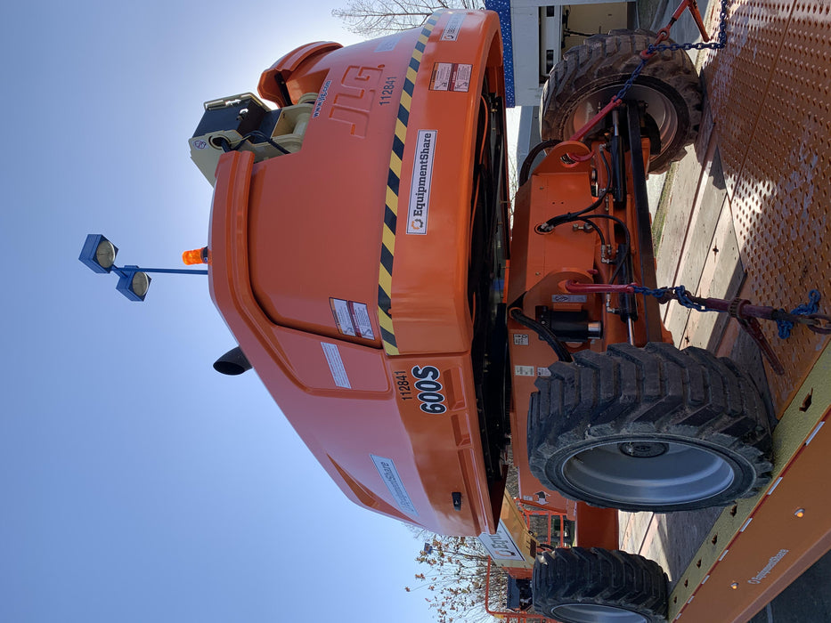 2020 JLG 600S