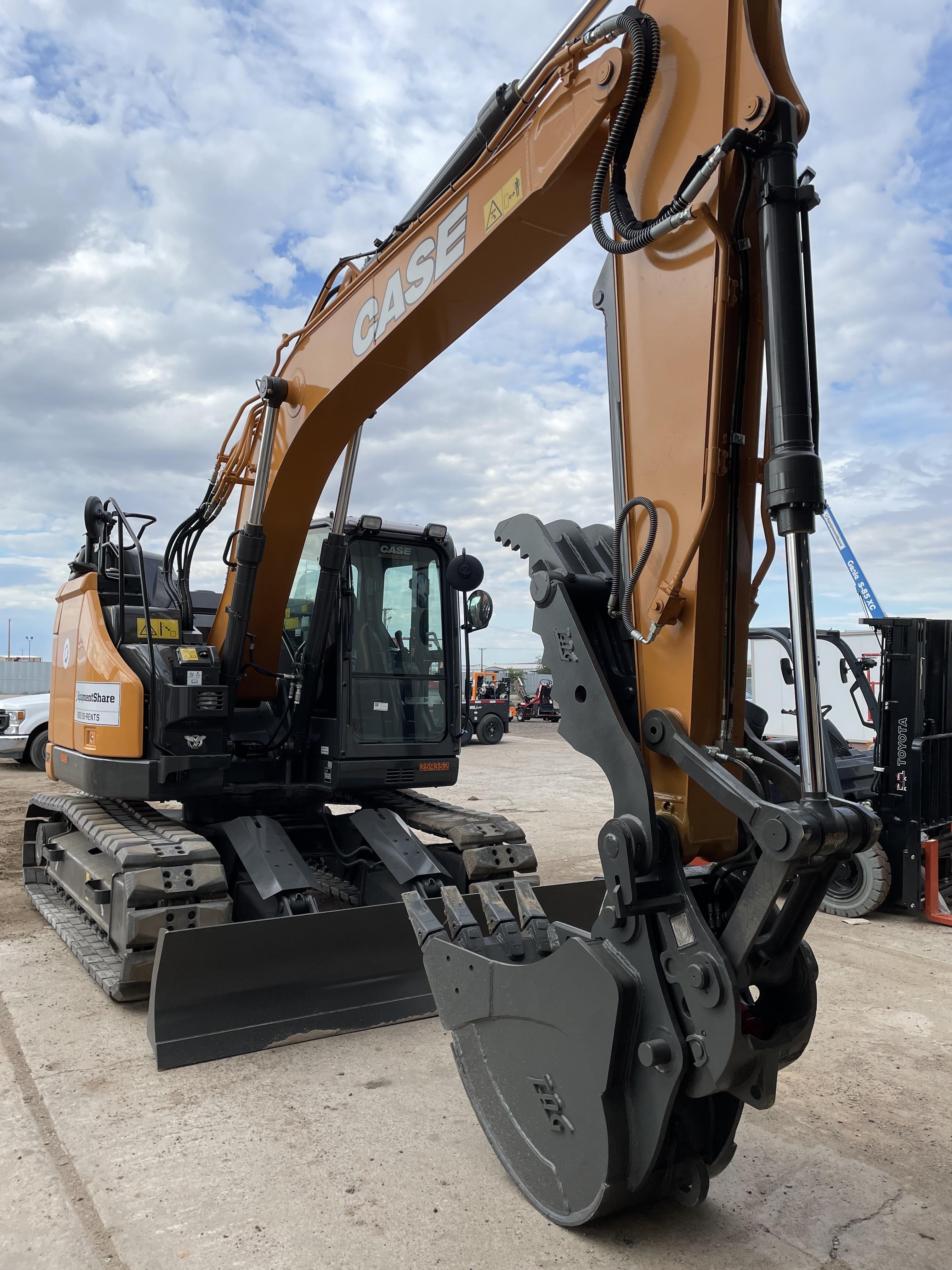 2022 CASE CX145D SR