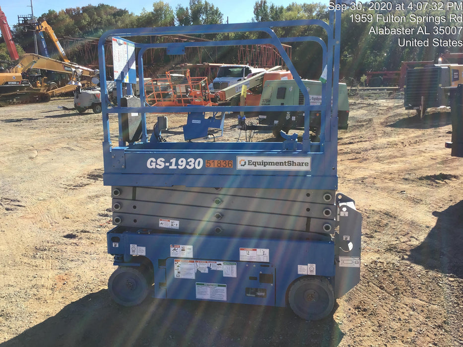 2019 Genie GS-1930 Fixed Rails with Chain Entry