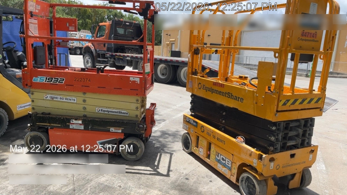 2022 JLG ES1932